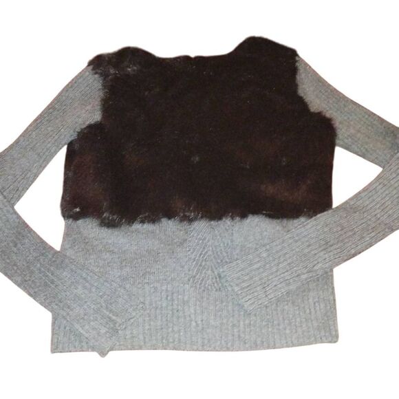 Simply Vera Vera Wang Gray Button Down Sweater With Black Faux Fur - Picture 8 of 12